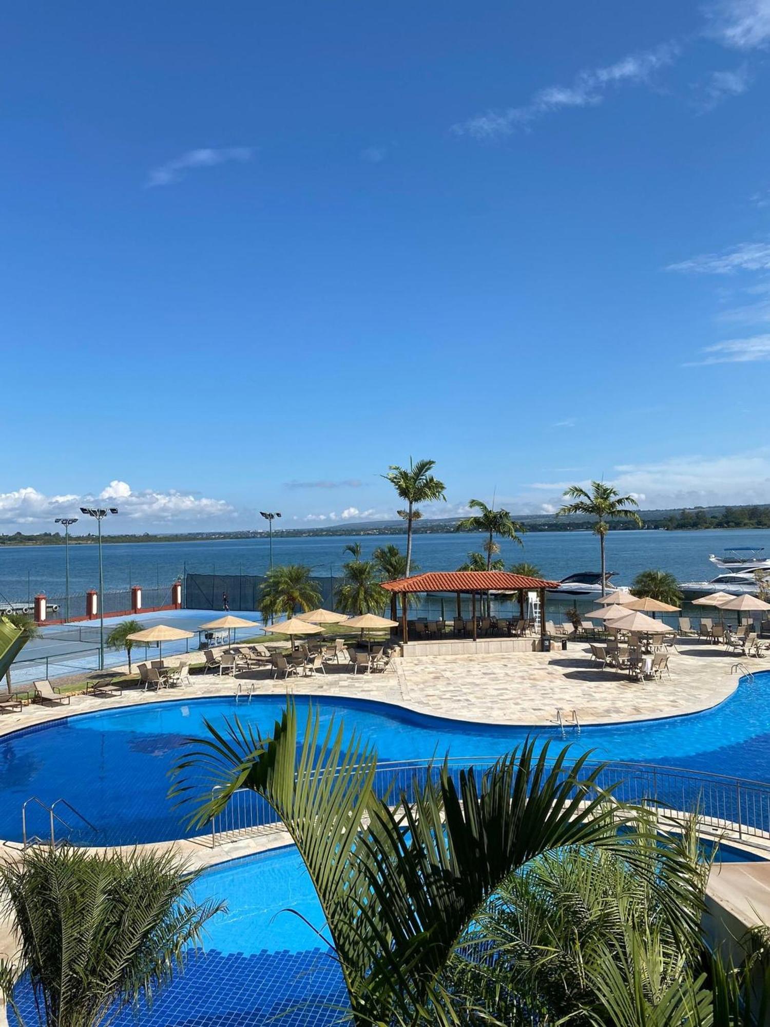 Flat Beira Lago No Centro De Bsb Brasilia Exterior foto